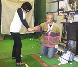 栗本陽男プロのレッスンが受けられるのは、日本でシラキゴルフ工房だけです。&lt;br /&gt;
&lt;br /&gt;
栗本陽男（Akio Kurimoto)&lt;br /&gt;
1939年東京生まれ　ＵＳＧＡ　ＨＤＣＰ１&lt;br /&gt;
2001年アメリカのゴルフ専門学校San Diego Golf　Academyに留学。&lt;br /&gt;
Instructor Lisenseを取得。以後毎年新たなレッスンメソッドを習得のためアメリカで修行している。&lt;br /&gt;
日本では受けられない本場のレッスンは多くのゴルファーの支持を得ている。&lt;br /&gt;
1984.1995年のマスターズの優勝者Ben　Crenshawは1993年以来の良き友人としてGOLFの指導を受けている。